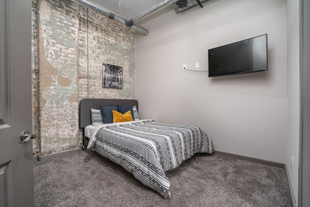 The Davis Lofts At Main Street - Unit 2B Apartment Rocky Mount Luaran gambar