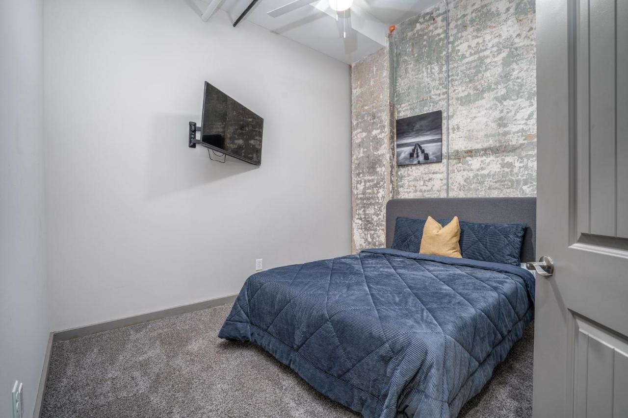 The Davis Lofts At Main Street - Unit 2B Apartment Rocky Mount Luaran gambar