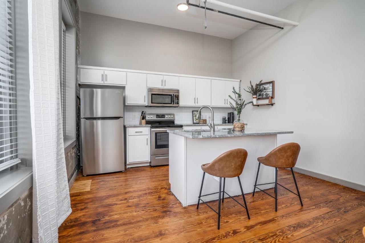 The Davis Lofts At Main Street - Unit 2B Apartment Rocky Mount Luaran gambar